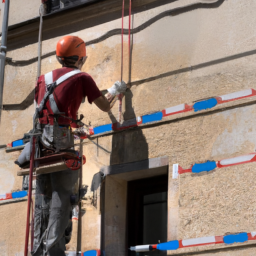 Peinture façade : changez l'apparence de votre maison avec une nouvelle couleur éclatante Comines